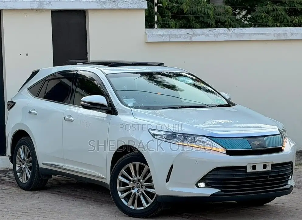 Toyota Harrier 2018 White