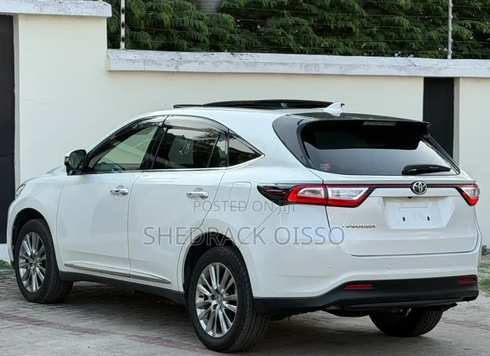 Toyota Harrier 2018 White
