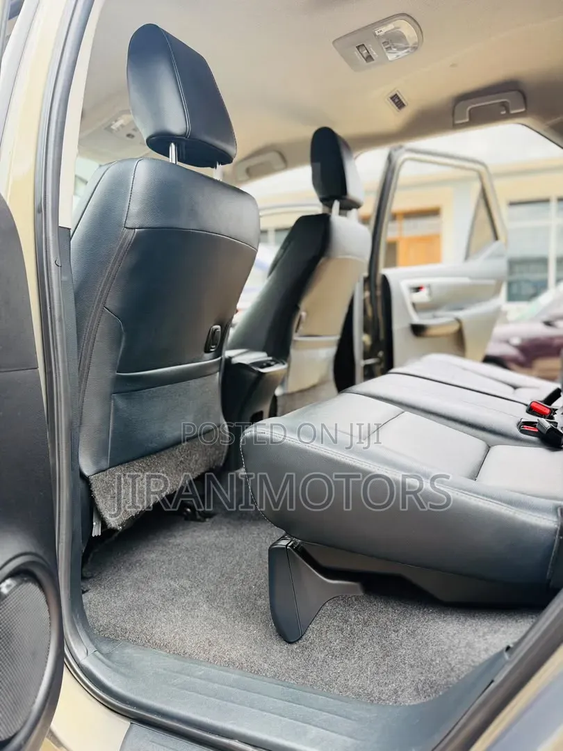 Toyota Fortuner 2023 Gray