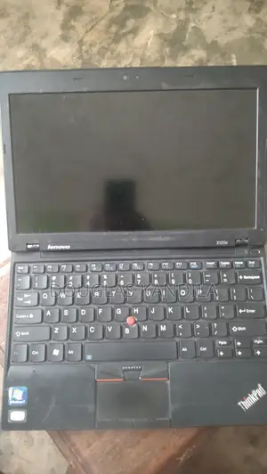 Laptop Lenovo ThinkPad A31 4GB AMD HDD 256GB