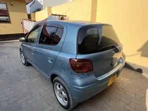 Toyota Vitz 1.3 FWD 5dr 2002 Blue