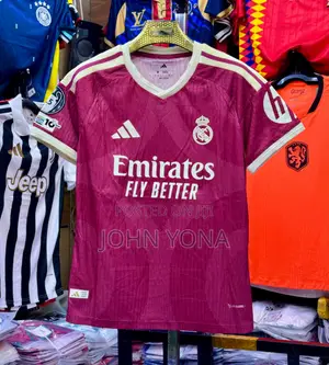 Real Madrid Jersey Pink