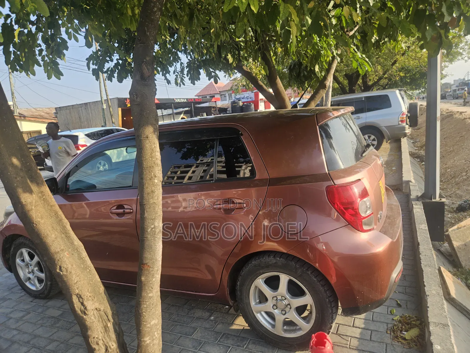 Toyota IST 2009 Maroon