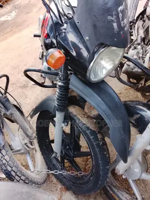 Bajaj Boxer X125 2023 Black