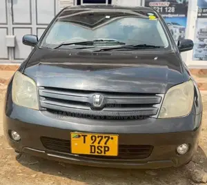 Toyota IST 2004 Black