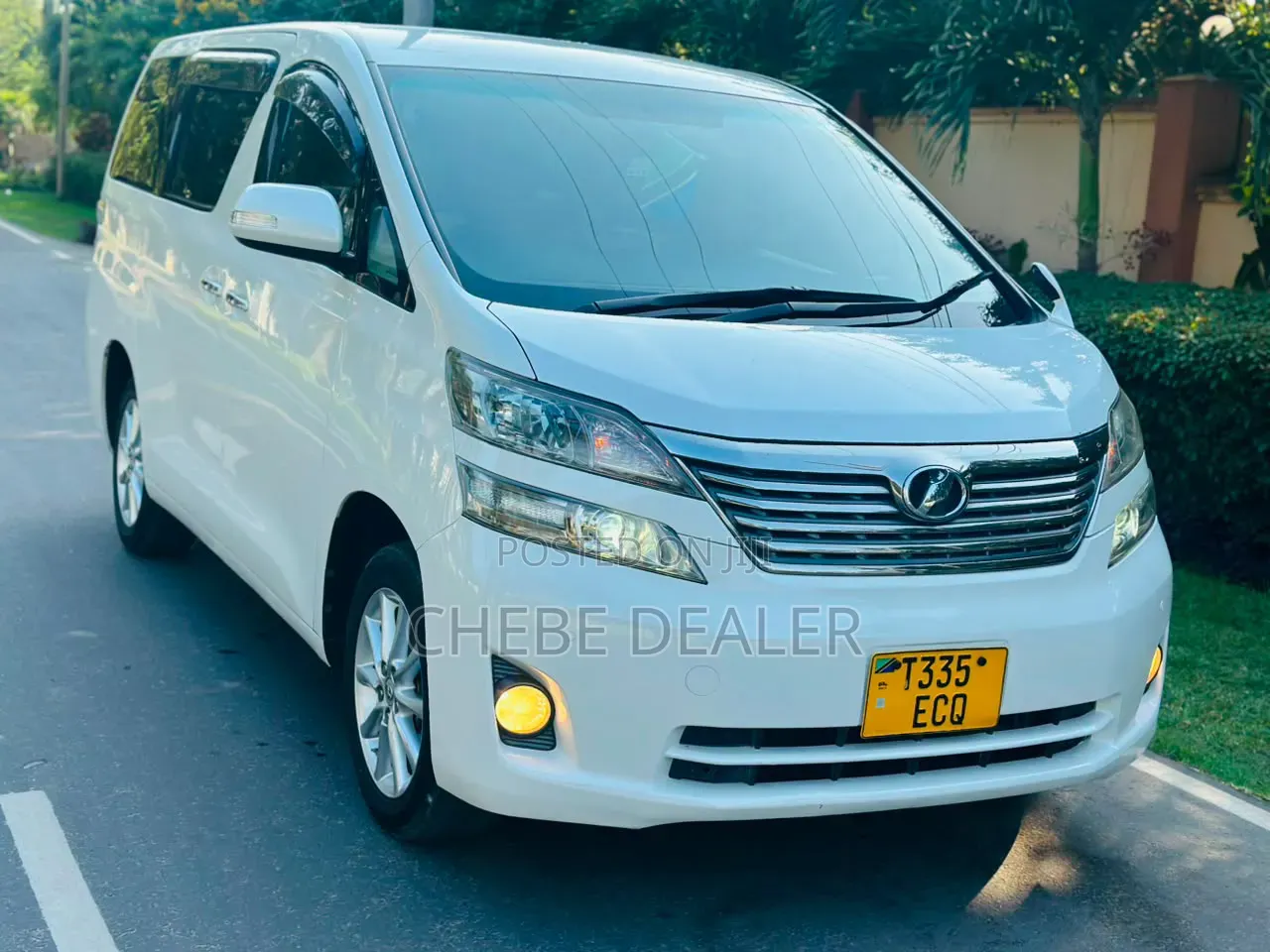 Toyota Alphard 2010 White