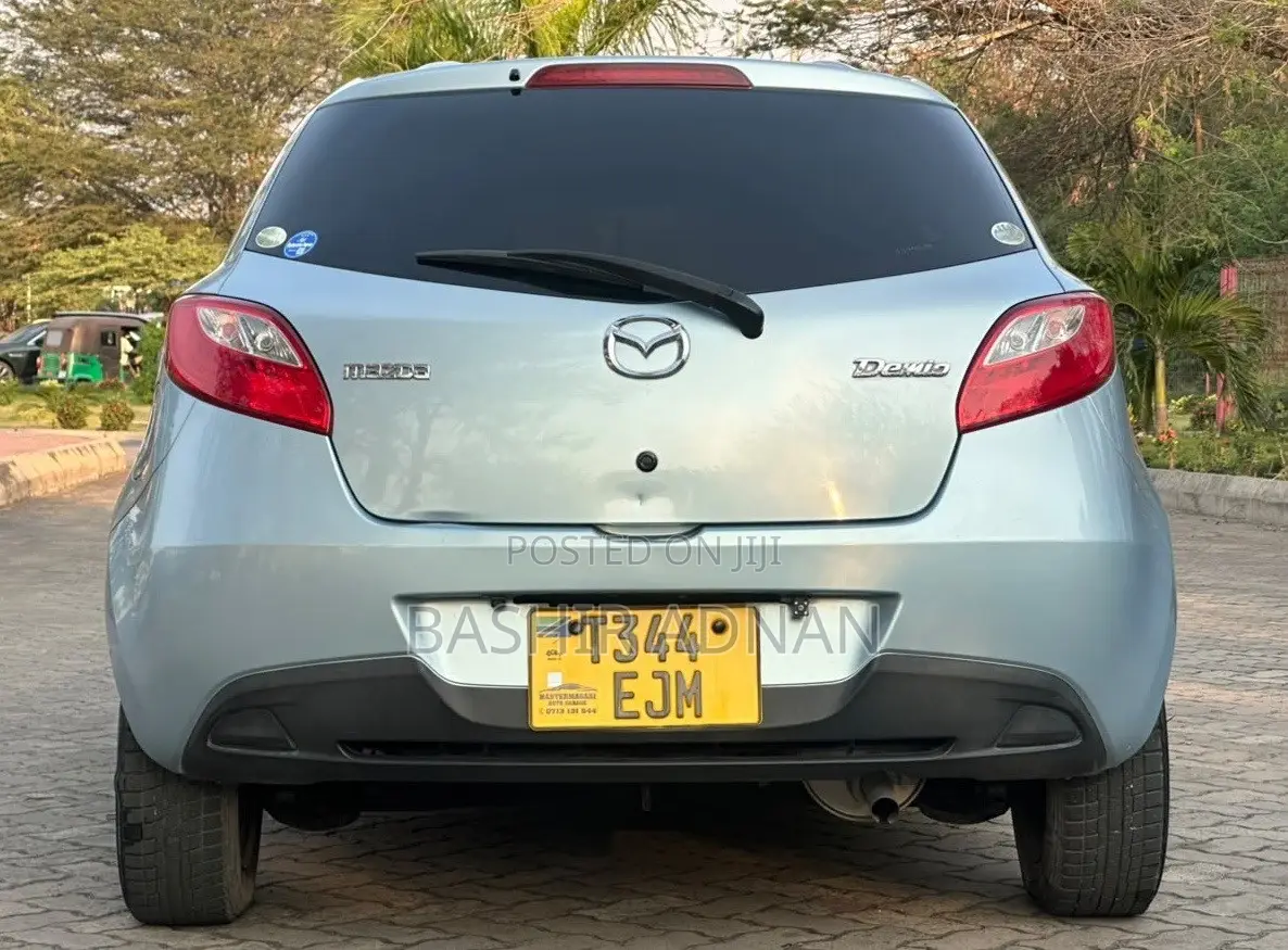 Mazda Demio 2012 Blue