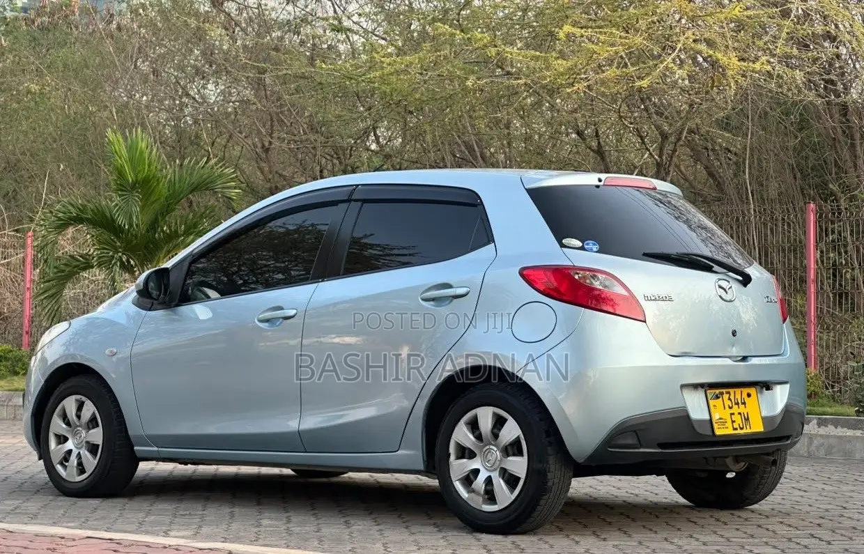 Mazda Demio 2012 Blue