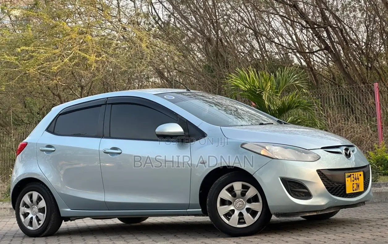 Mazda Demio 2012 Blue