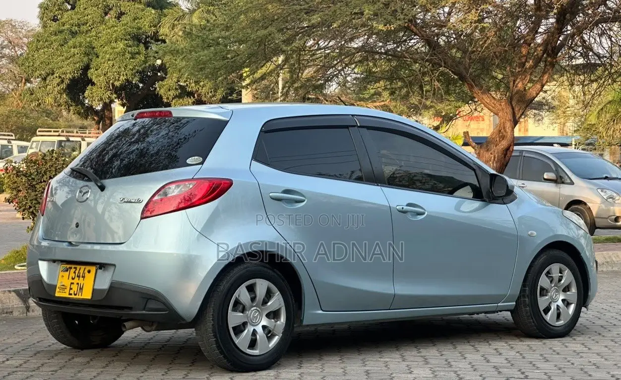 Mazda Demio 2012 Blue