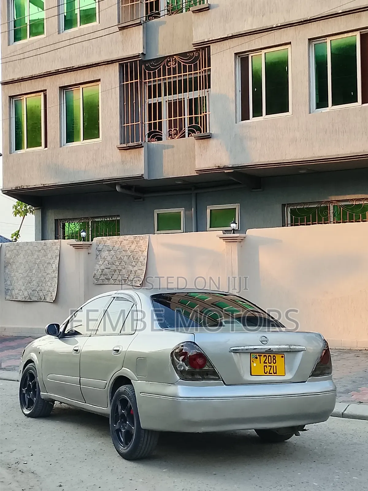 Nissan Sunny 2005 Gray