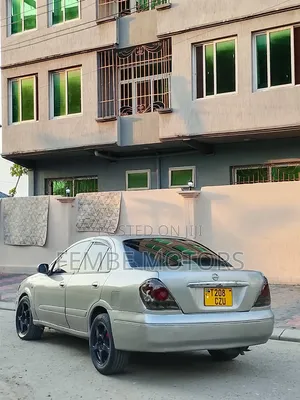 Nissan Sunny 2005 Gray