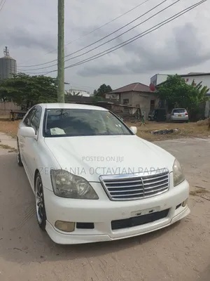 Toyota Crown 2007 White