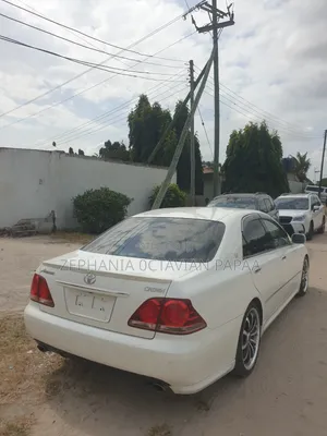 Toyota Crown 2007 White