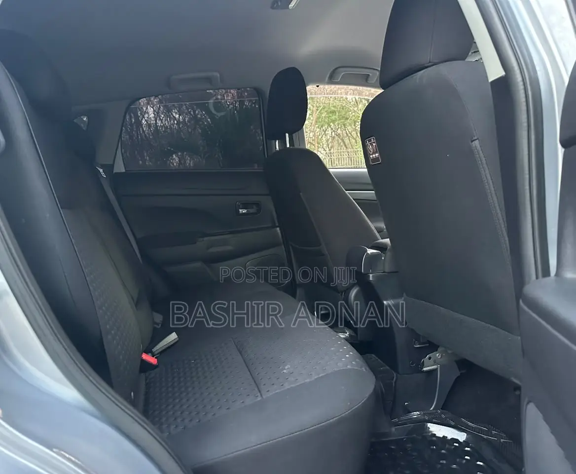 Mitsubishi RVR 2010 Silver