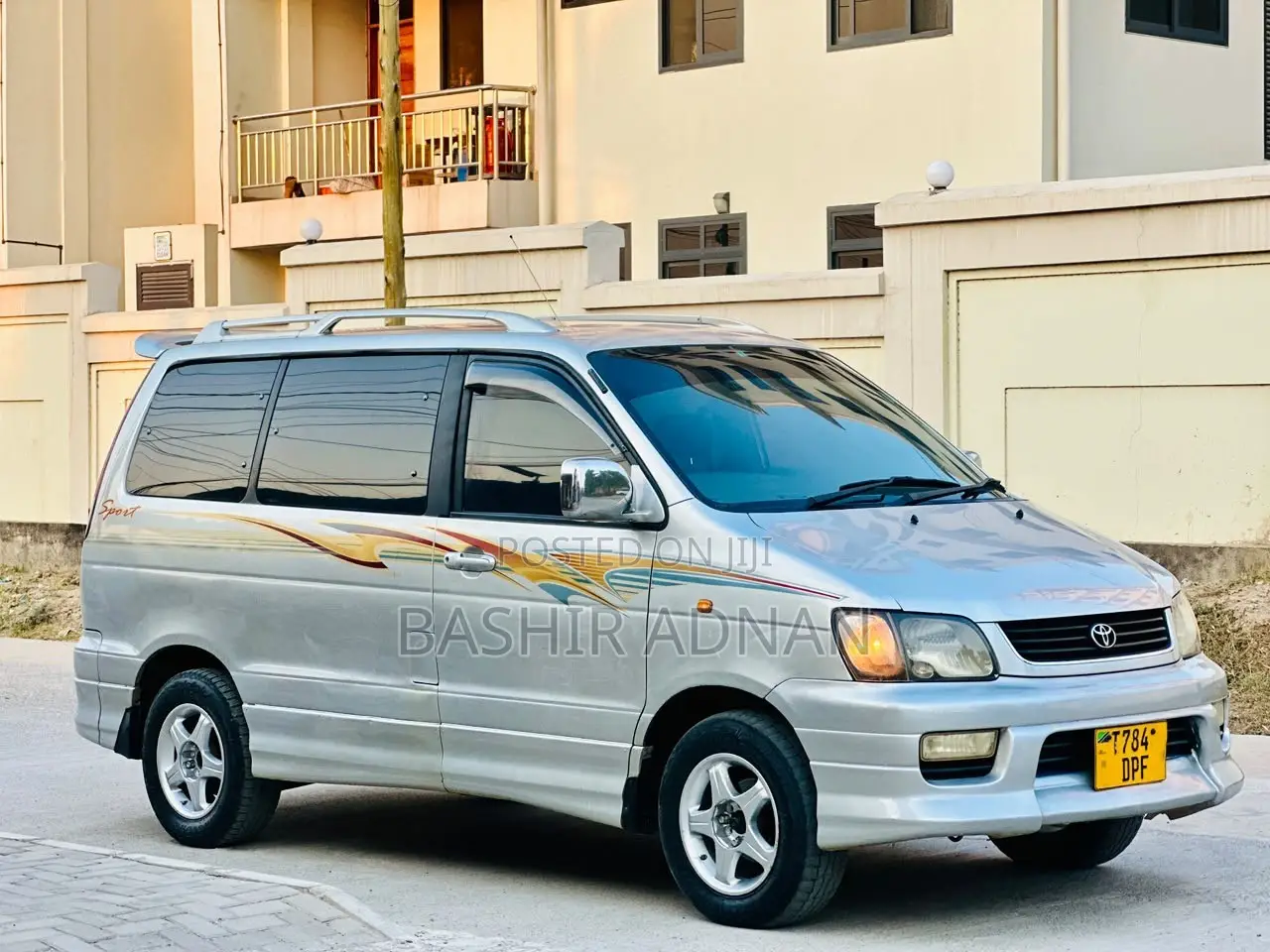 Toyota Noah 2.0 FWD (8 Seater) 2002 Silver