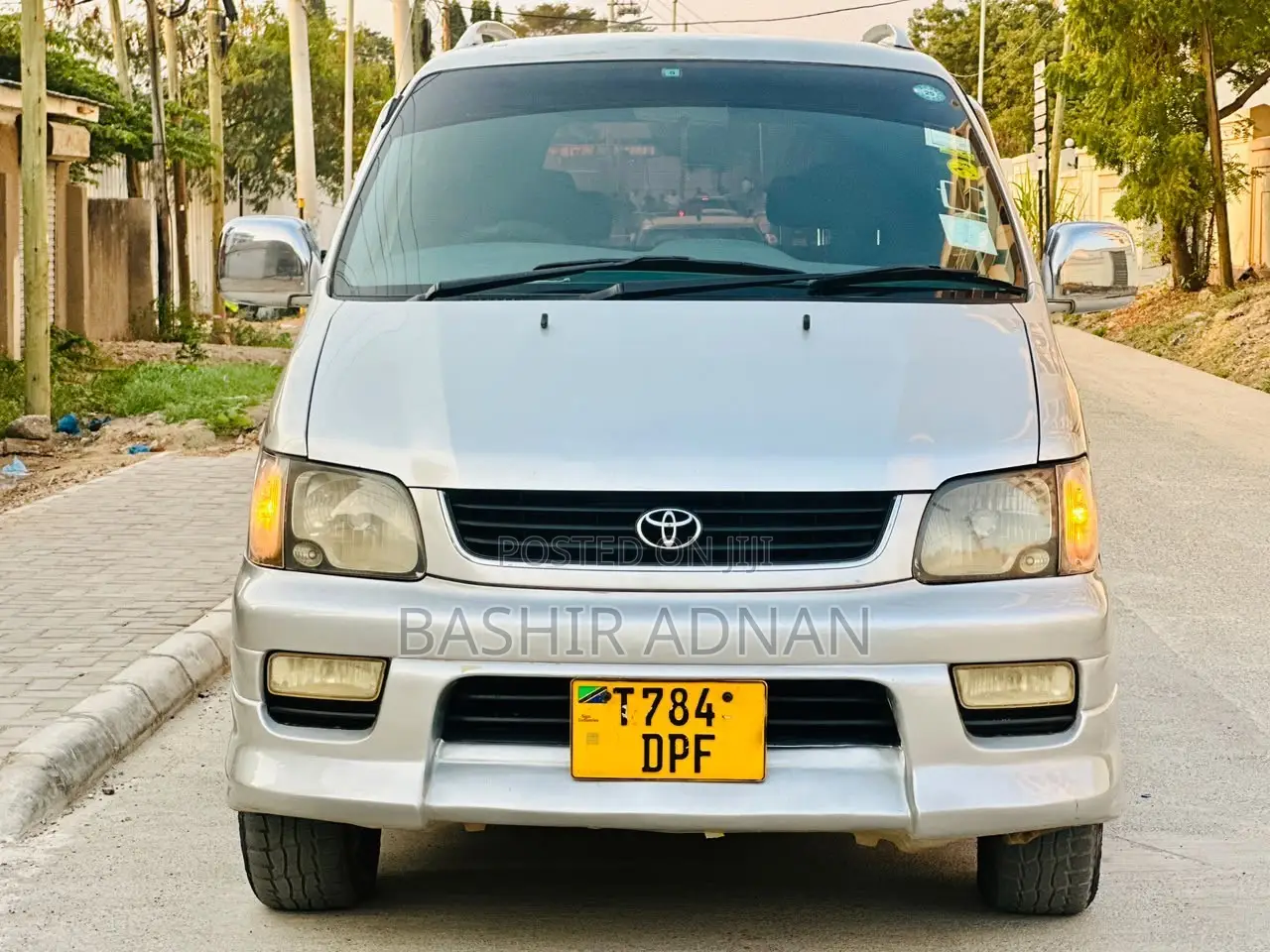 Toyota Noah 2.0 FWD (8 Seater) 2002 Silver