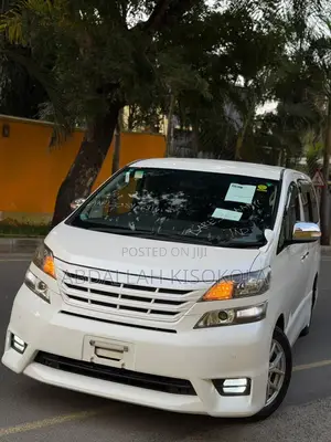 Toyota Vellfire V 2.4 FWD 8-Seater 2011 White