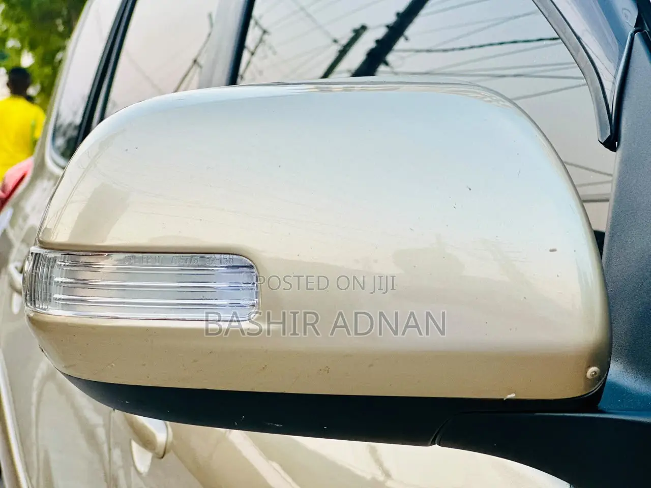 Toyota Vanguard 2010 Gold