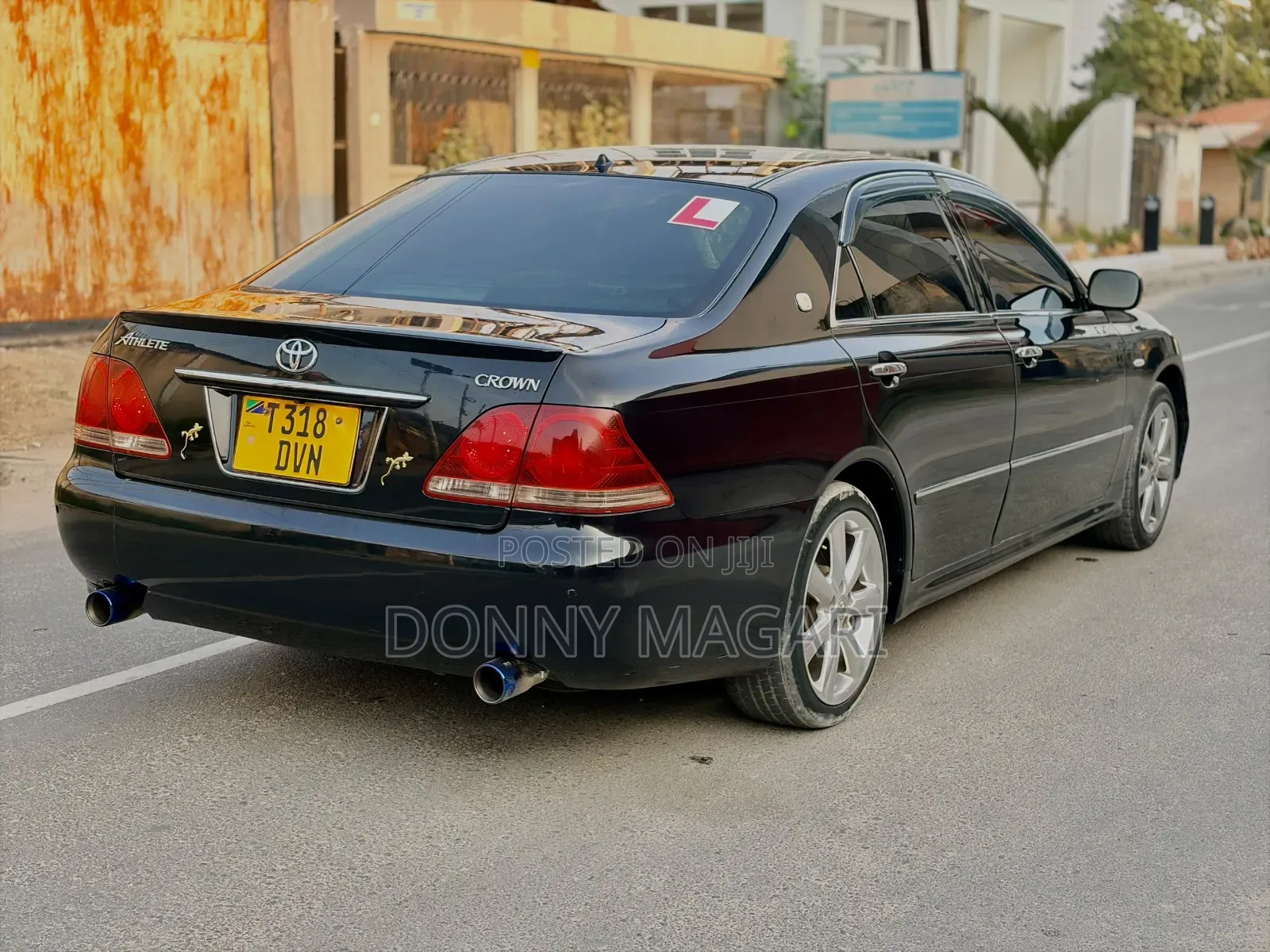 Toyota Crown 2012 Black