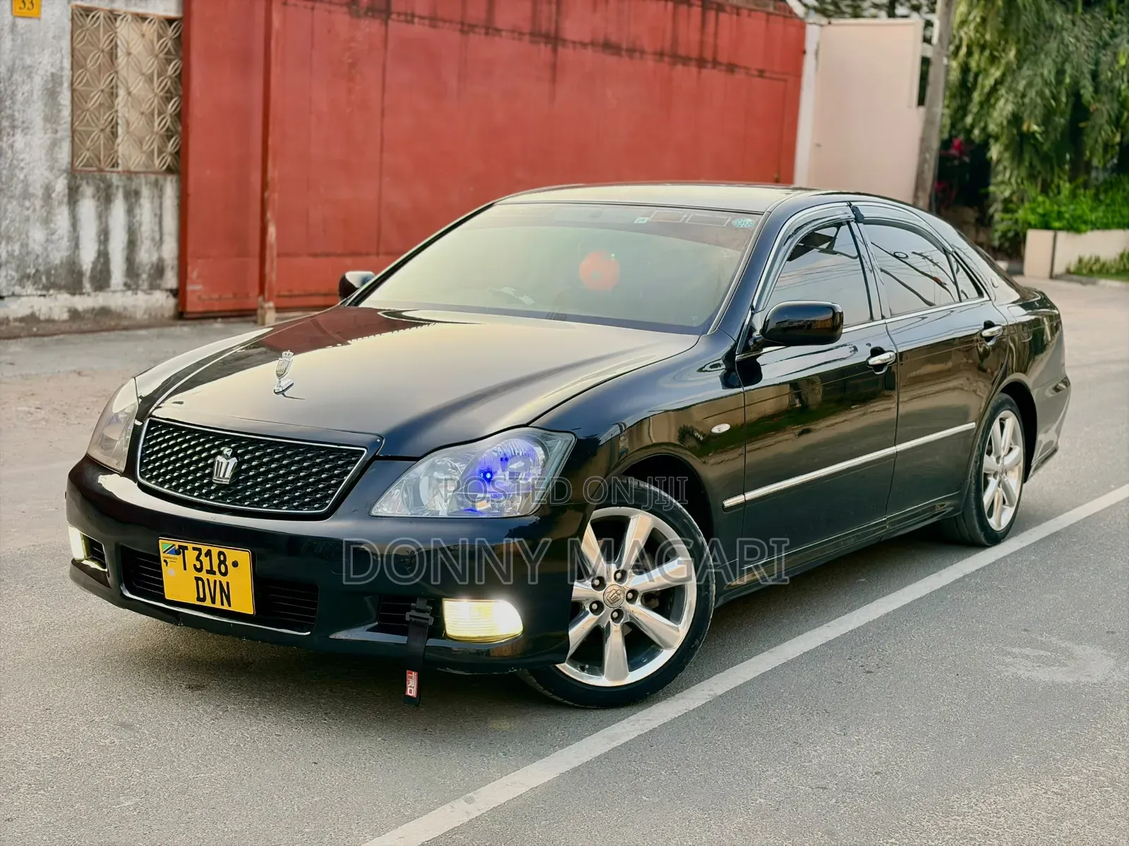 Toyota Crown 2012 Black