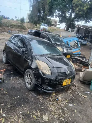 Toyota Vitz 2006 Black