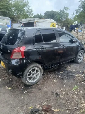 Toyota Vitz 2006 Black