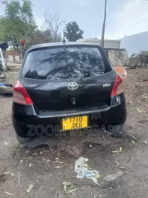 Toyota Vitz 2006 Black
