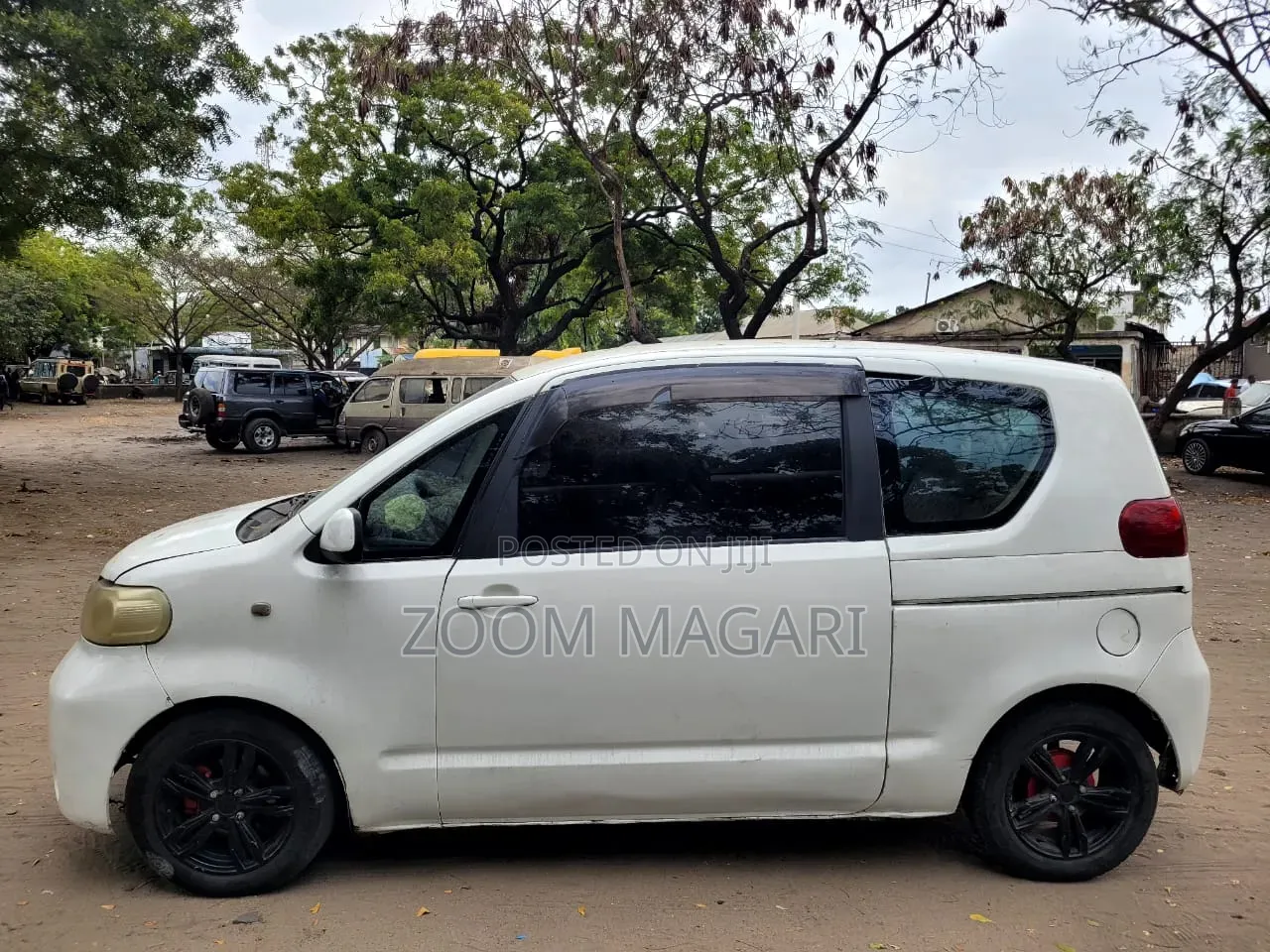 Toyota Porte 2005 White