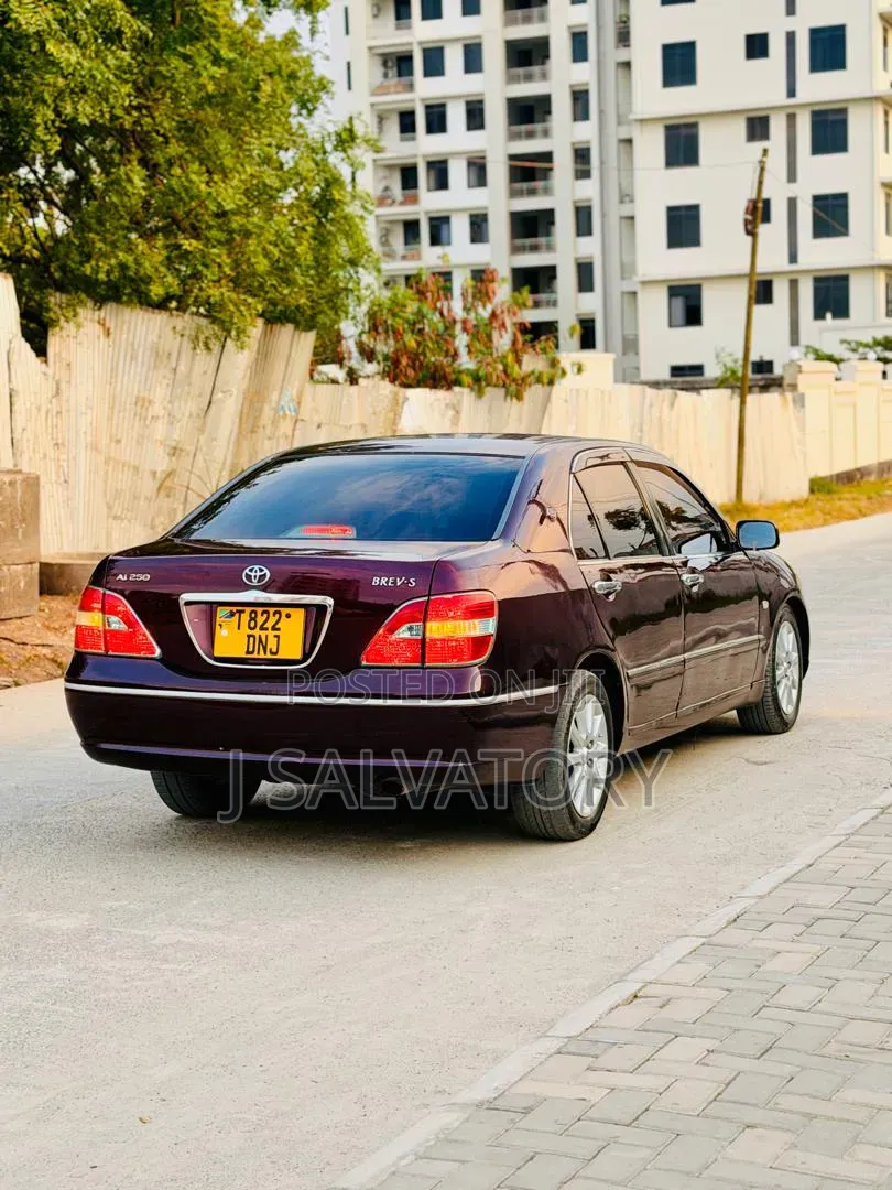 Toyota Brevis 2004 Maroon