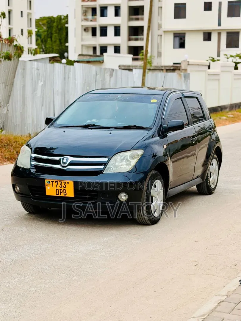 Toyota IST 2003 Black