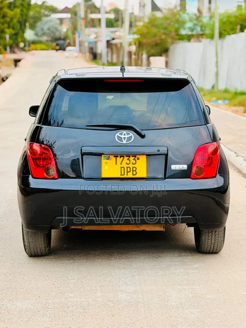 Toyota IST 2003 Black