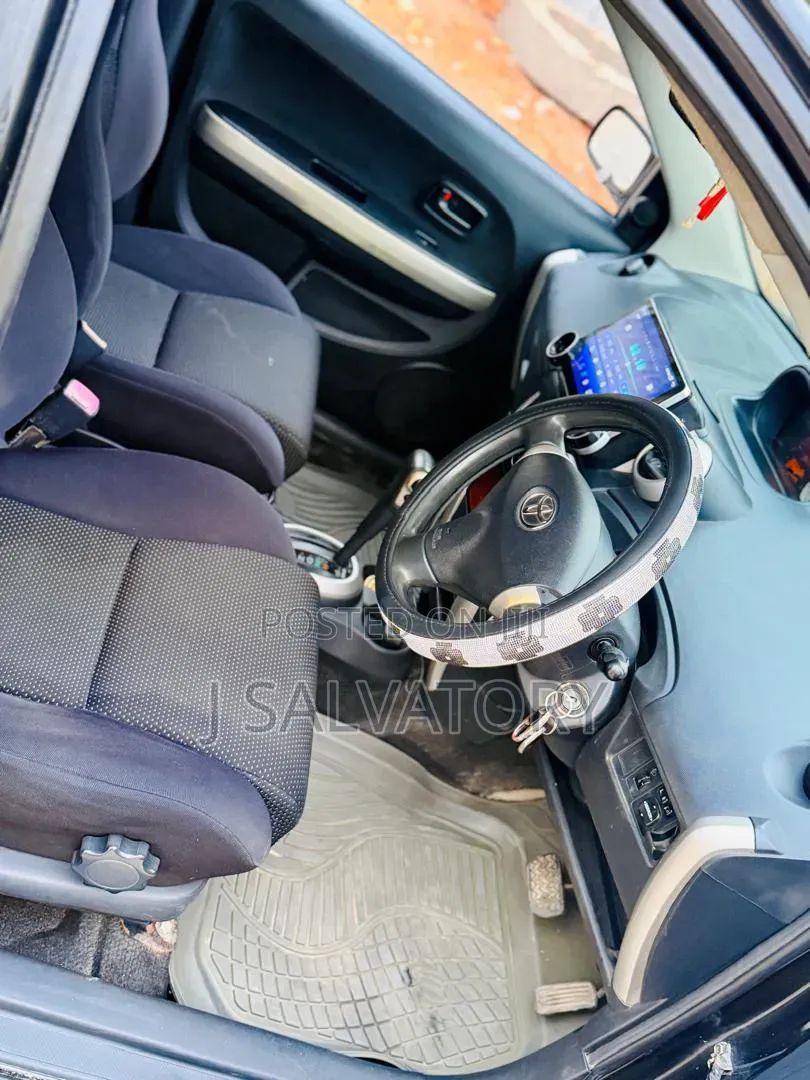 Toyota IST 2003 Black
