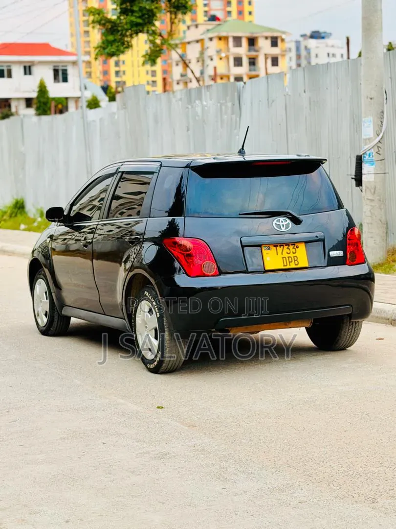 Toyota IST 2003 Black