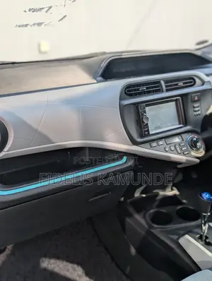Toyota Aqua 2012 Silver