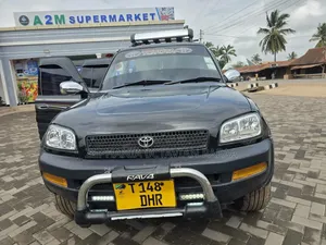 Toyota RAV4 1999 Black