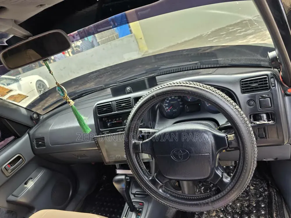 Toyota RAV4 1999 Black