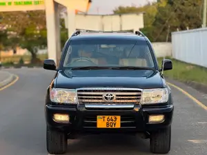 Toyota Land Cruiser 2000 Black