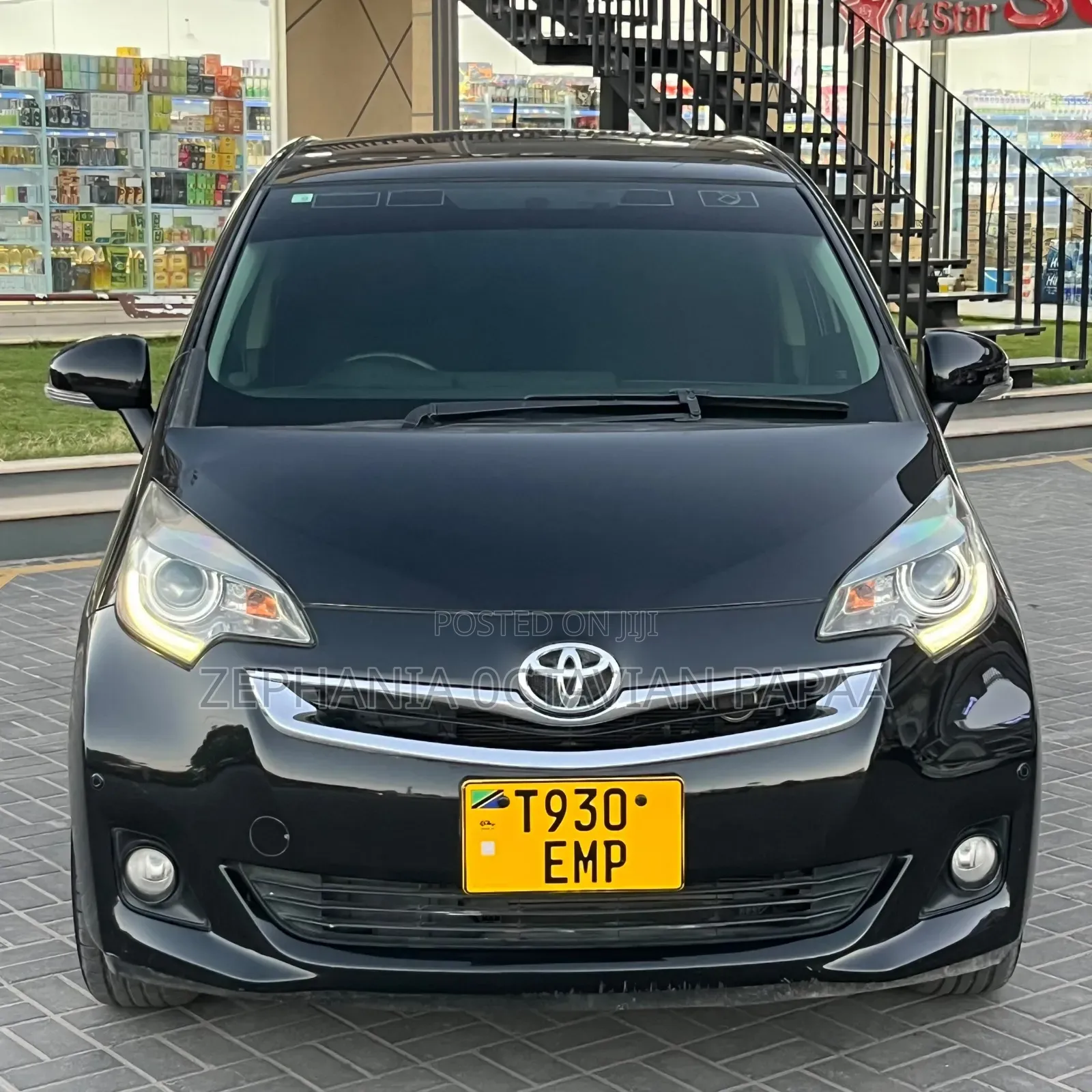 Toyota Ractis 2014 Black