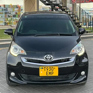 Toyota Ractis 2014 Black
