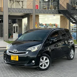 Toyota Ractis 2014 Black