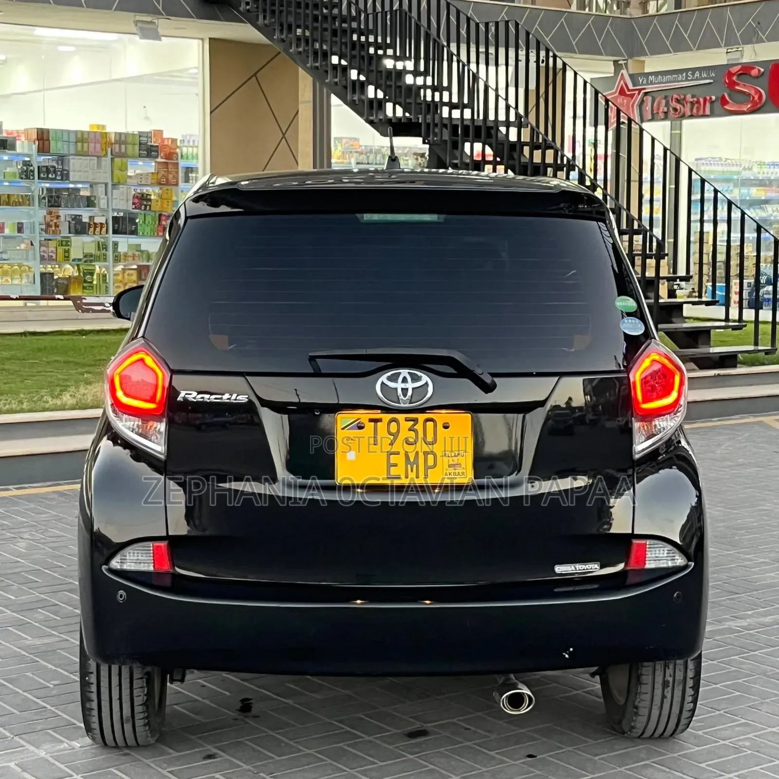Toyota Ractis 2014 Black