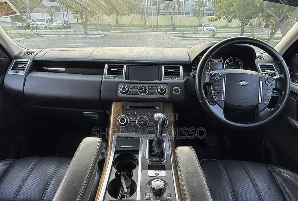 Land Rover Range Rover Sport 2010 Gray
