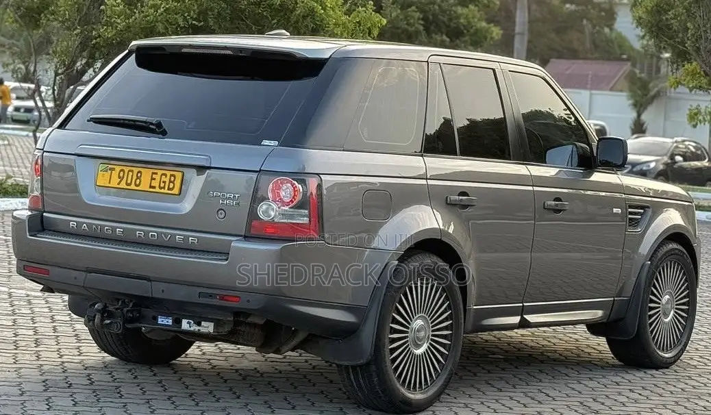 Land Rover Range Rover Sport 2010 Gray