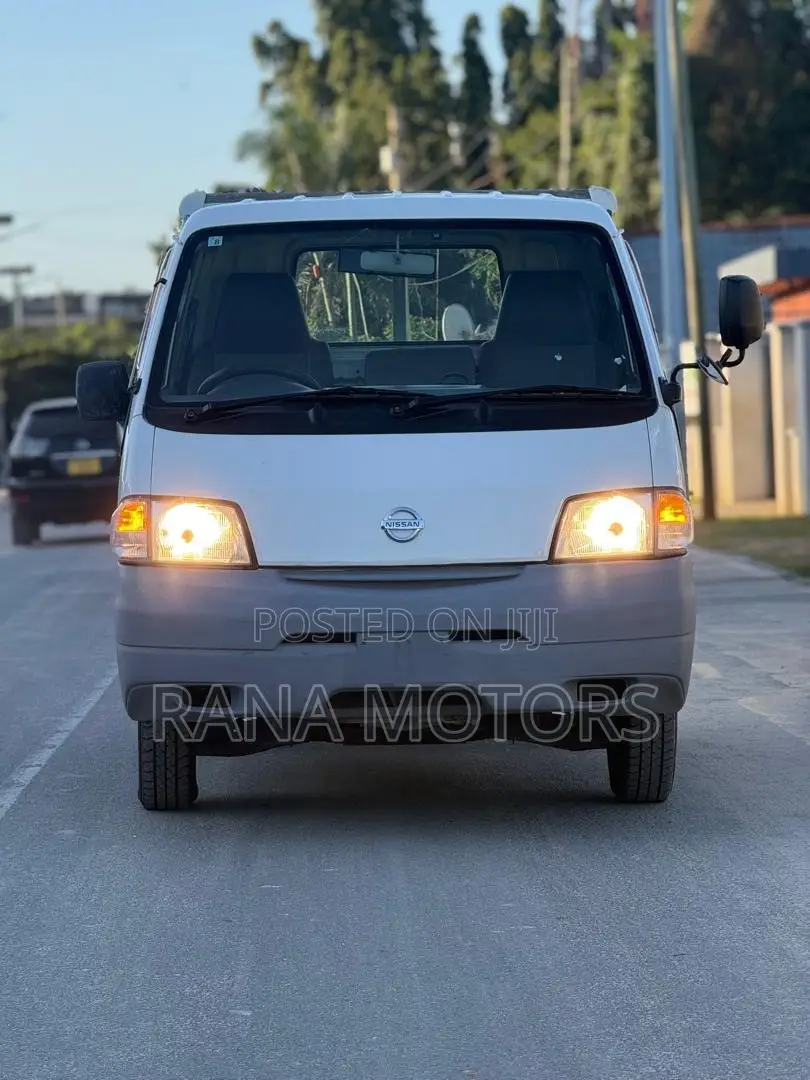 Nissan Vannet Truck