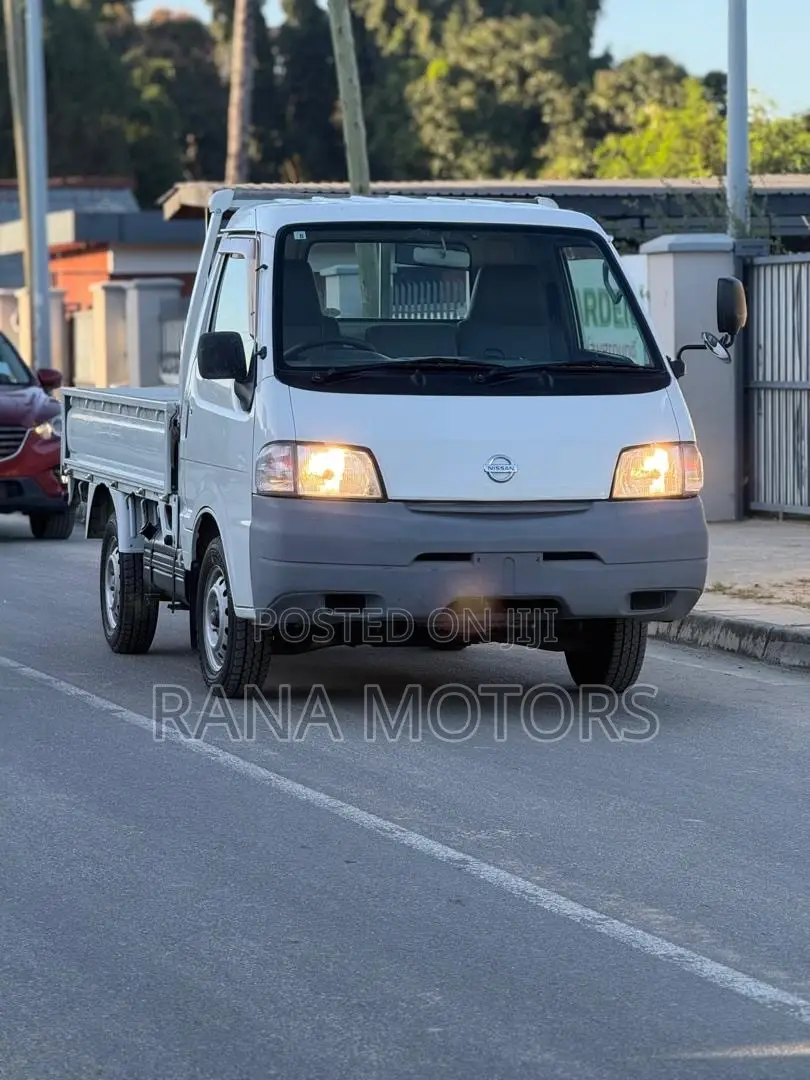 Nissan Vannet Truck