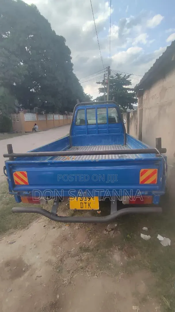 Toyota TownAce 2003 Blue