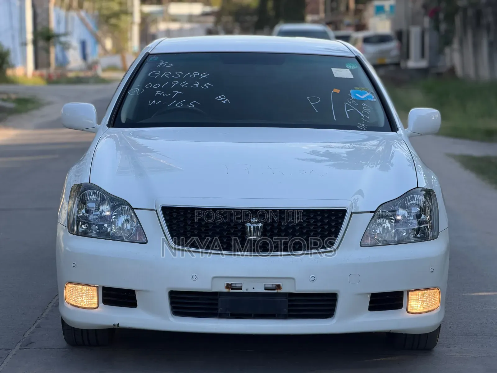 Toyota Crown 2006 White