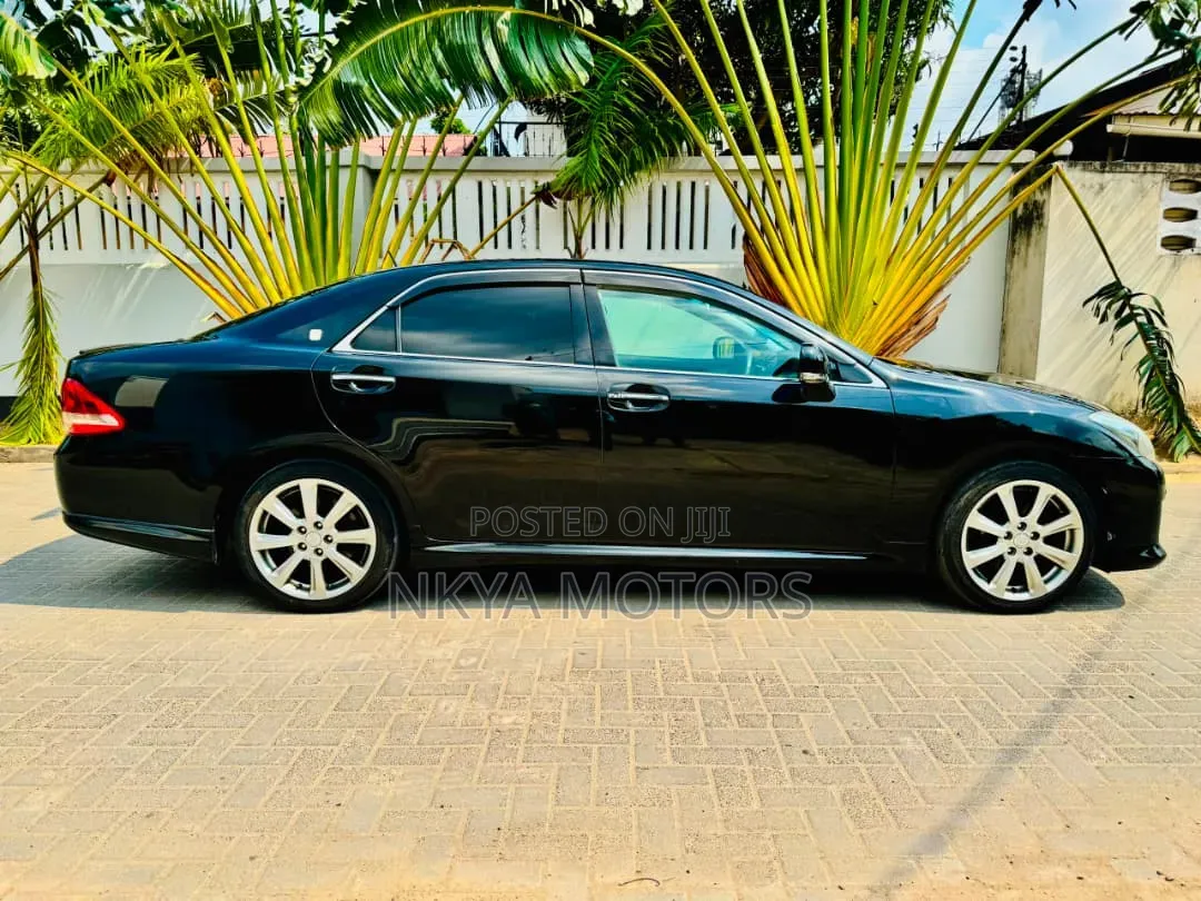 Toyota Crown 2008 Black
