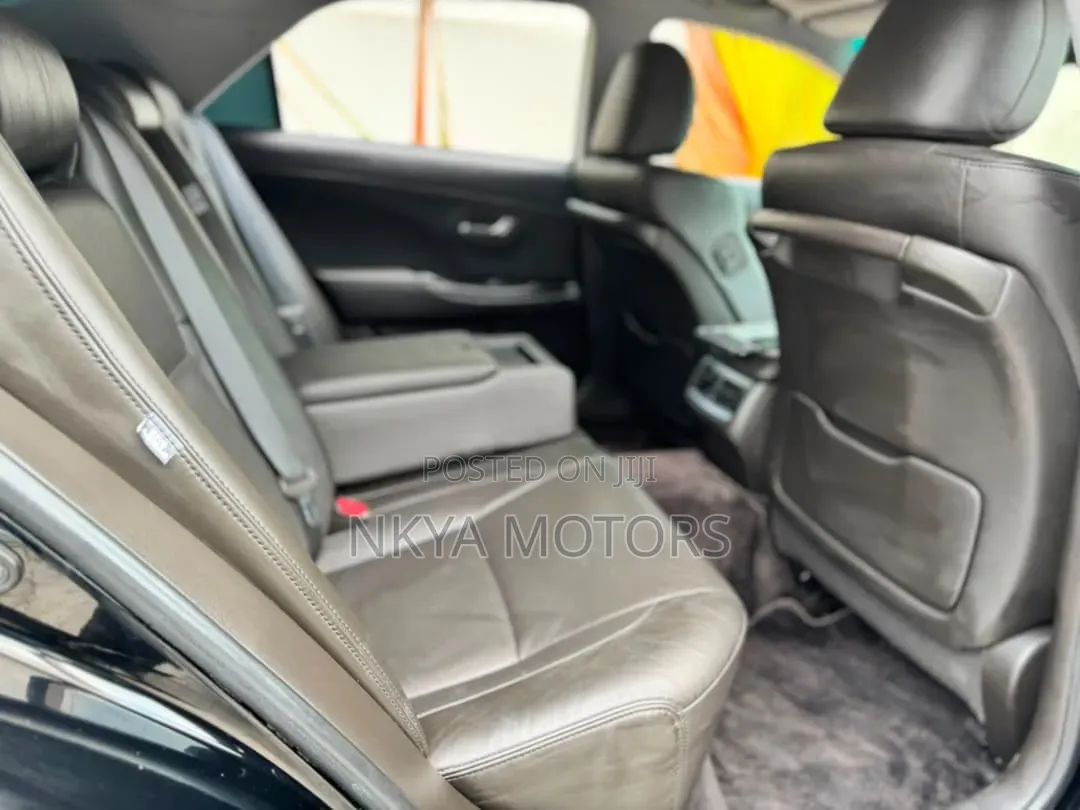 Toyota Crown 2008 Black